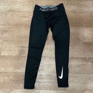 Nike Men’s Tight Fit Thermal Leggings